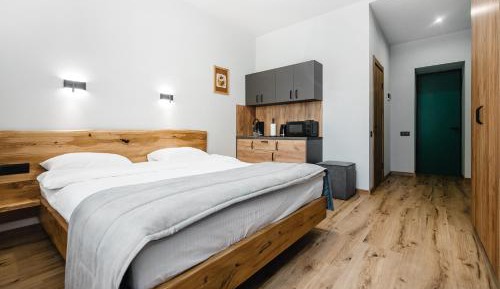 Studio Apartment with One Double Bed