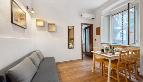 Superior One-Bedroom Apartment
