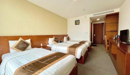 Triple Room with City View
