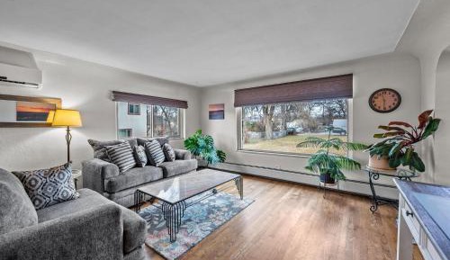 Four-Bedroom Holiday Home
