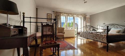 Triple Room with Shared Bathroom