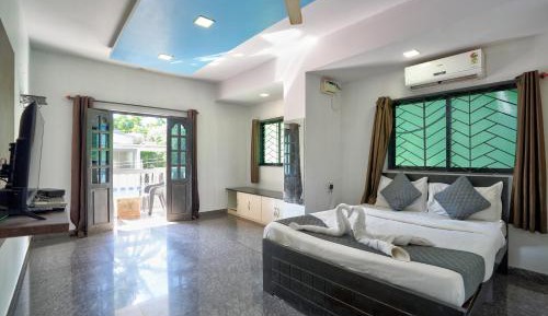 King Studio with Balcony with complimentary 3hr early check-in and check-out (subject to availability)