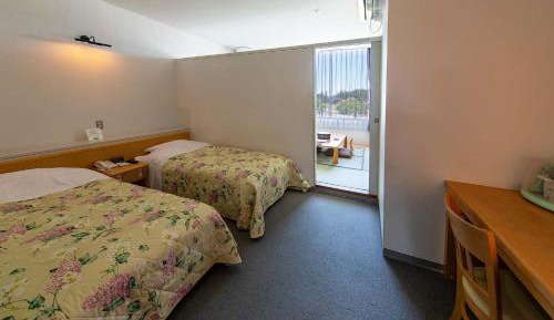 Quadruple Room with Shared Bathroom