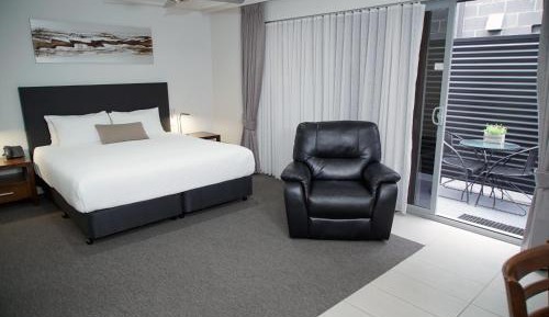 Deluxe King Room