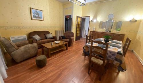 Three-Bedroom Apartment with Balcony
