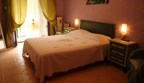 Double Room with Private External Bathroom