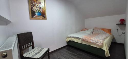 Family Room with Mountain View