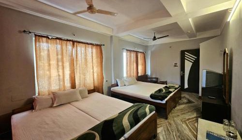 Classic Quadruple Room