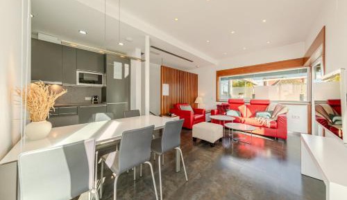 Two-Bedroom Apartment with Sofa Bed 