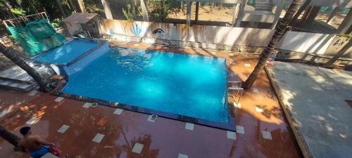 Deluxe Double Room (2 Adults + 1 Child)