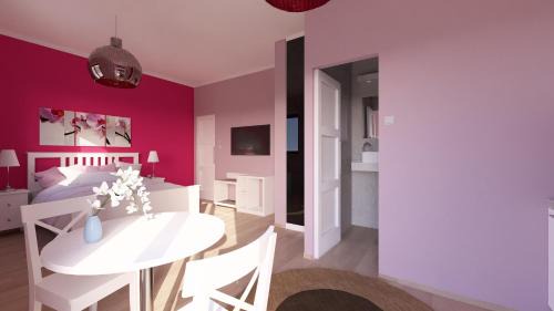 Deluxe Studio Orchid