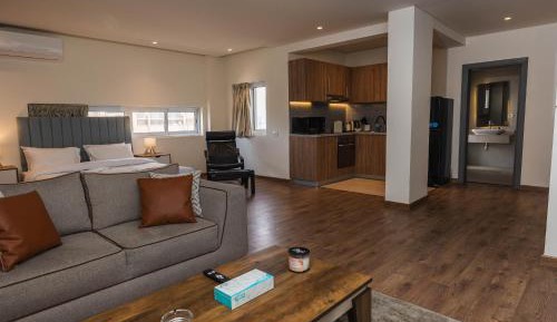 Studio Apartment
