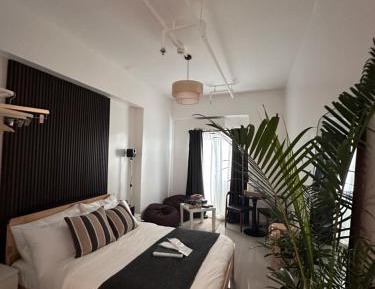 Studio with Balcony