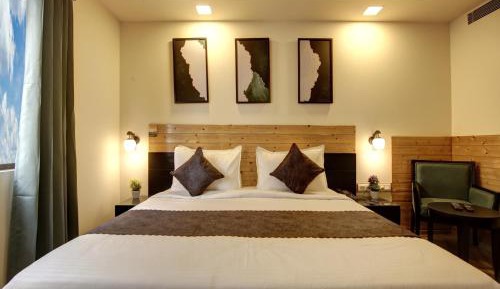 Standard King Room