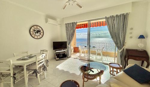 Studio Apartment with Sea View