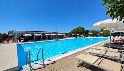 One-Bedroom Apartment with Balcony (2 Adults)