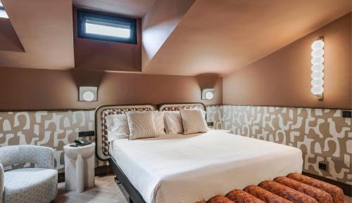 Vincci Room
