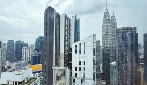 One-Bedroom Deluxe Apartment