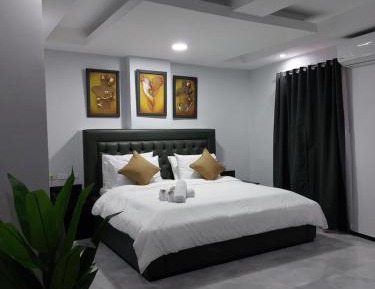Superior Queen Room