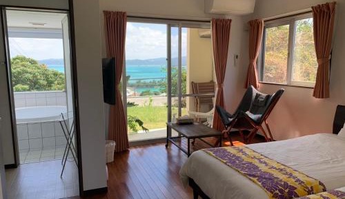 Standard Twin Room with Sea View
