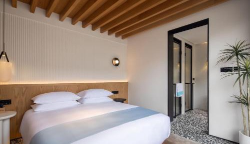 Suite with Balcony