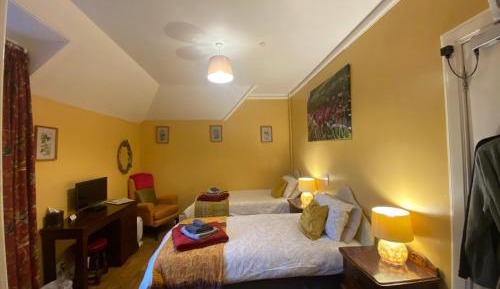 Super King or Twin Room with Ensuite