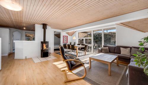Four-Bedroom Holiday Home