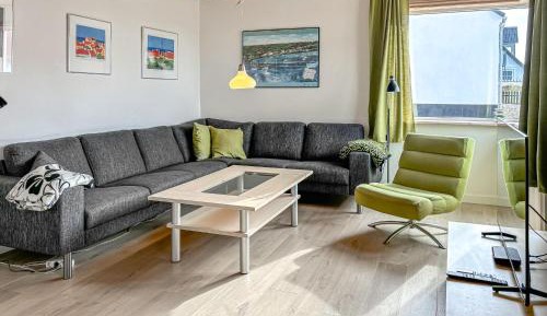 Five-Bedroom Holiday Home