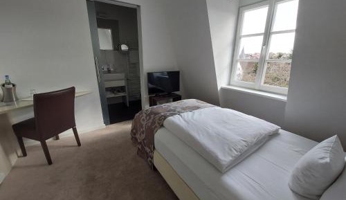 Single Room with Garden View