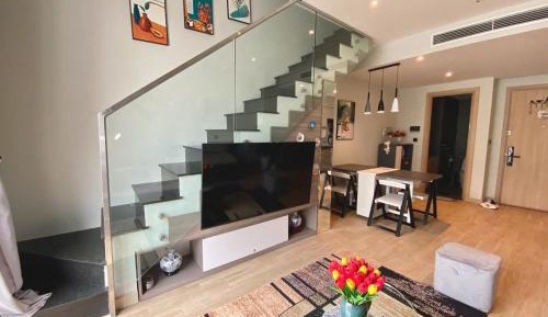 One-Bedroom Apartment with Balcony