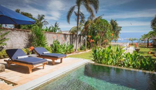 Four-Bedroom Deluxe Home - Oceanfront