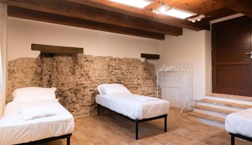 Mixed Dormitory Room