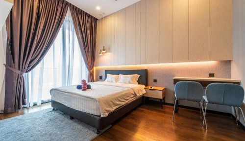 Three-Bedroom Apartment with View
