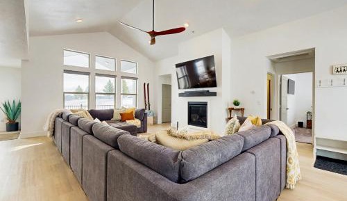 Six-Bedroom House