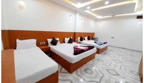 Deluxe Family Room