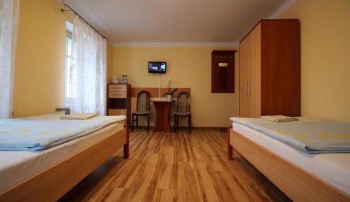 Twin Room with Private Bathroom