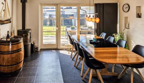 Five-Bedroom Holiday Home