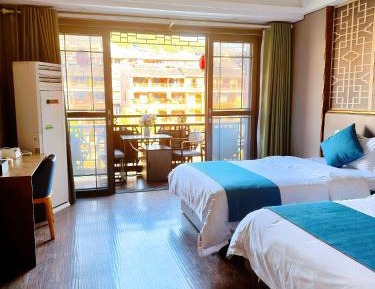 Twin Room with View