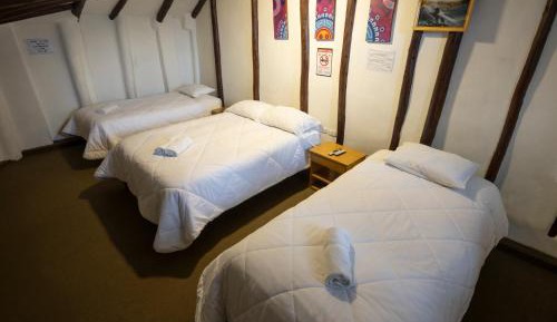 Family Room with King Size Bed with Private Bathroom (4 guest)