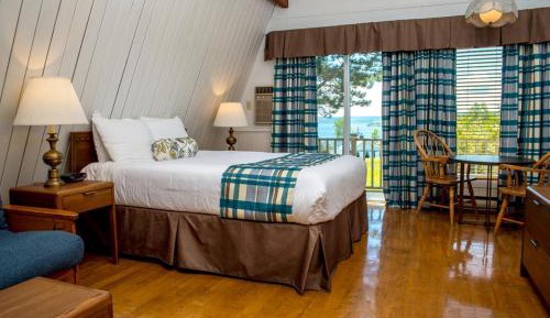 Chalet (2 Adults)