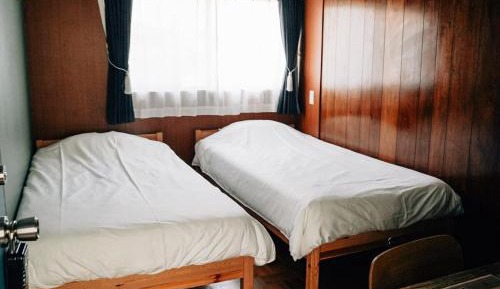 Economy Twin Room