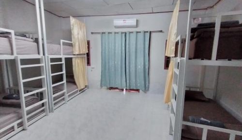 6-Bed Mixed Dormitory Room