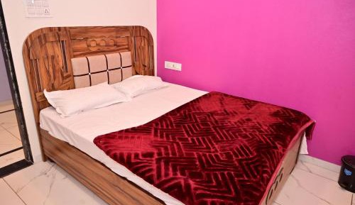 Double or Twin Room with Private Bathroom