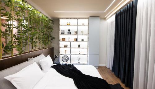 Apartment with Balcony