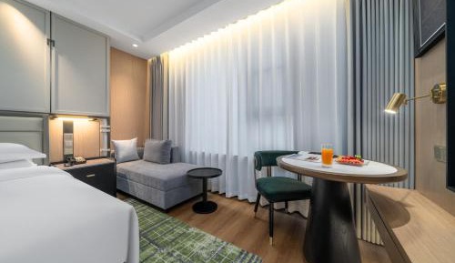 Deluxe Double Room with Shower