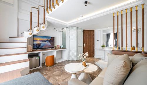 Apartment - Split Level