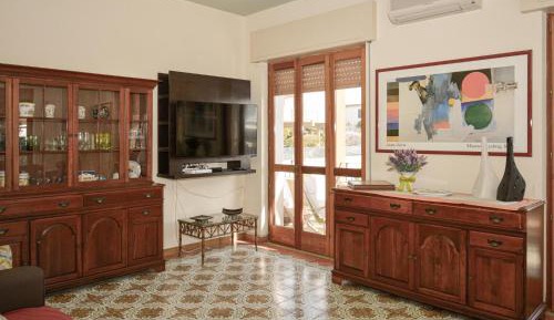 Three-Bedroom Vacation Home 