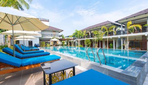 Deluxe Bungalow with Garden View