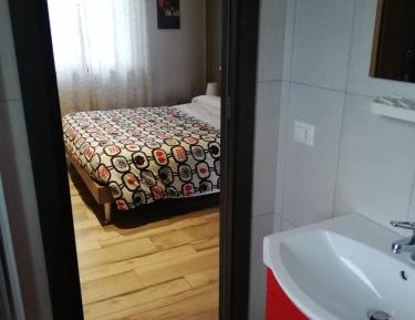 Deluxe Double Room (2 Adults + 1 Child)