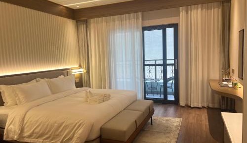 King Room with Balcony